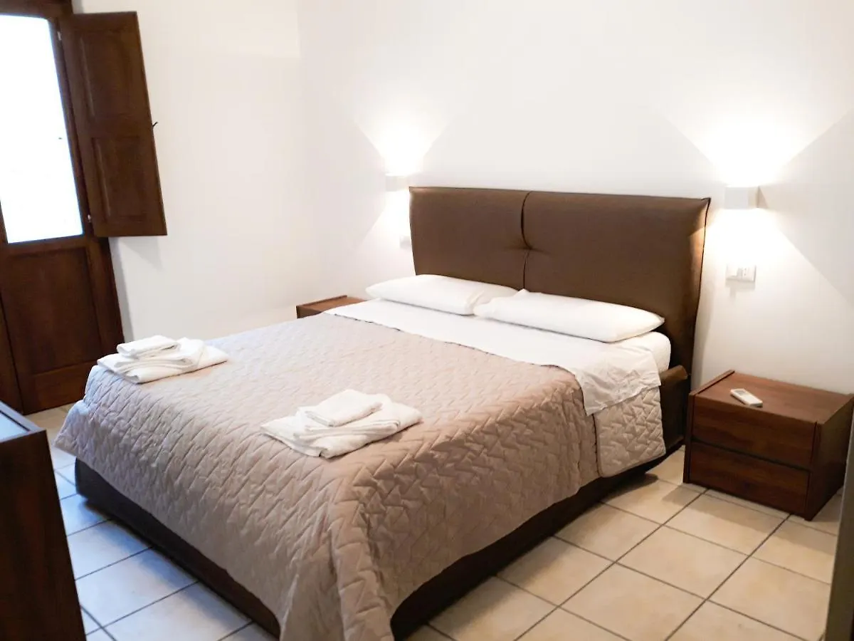 Residence Gregory Filicudi Pecorini