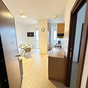 https://bam-house-milano-romolo.italymilanhotels.net