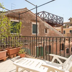 https://venice-altanina-apartment.hotelslidodijesolo.com